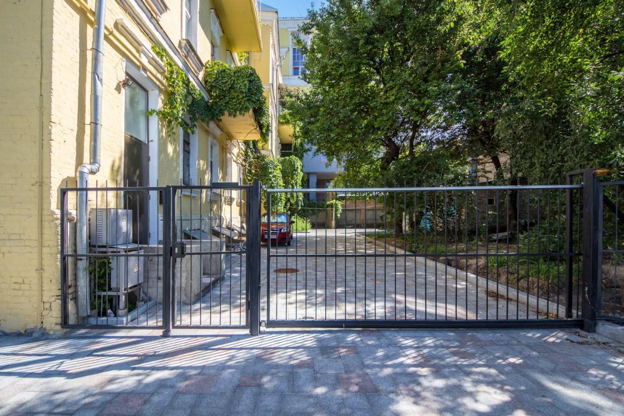 Loft Design Apartments On Desyatynnyi Ln, 7 Kiew Exterior foto